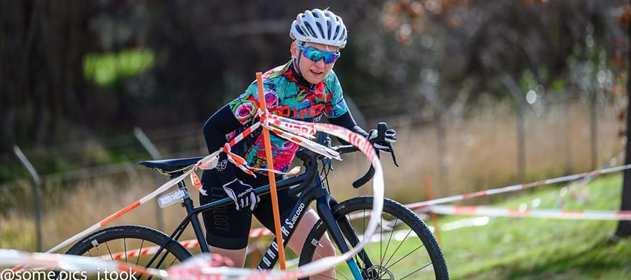 Female cx racer